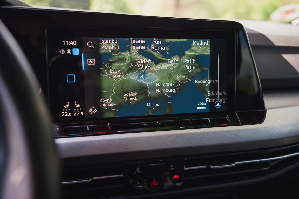 Volkswagen Golf, 2023