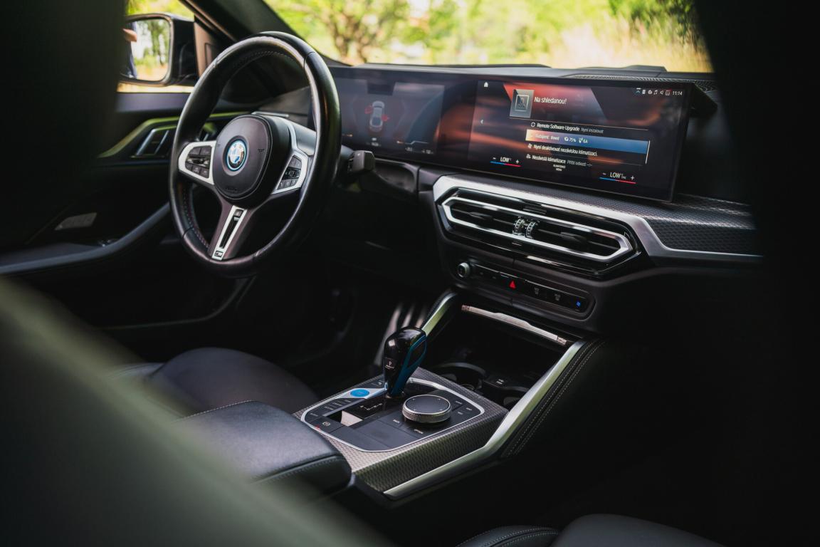 BMW i4, 2022