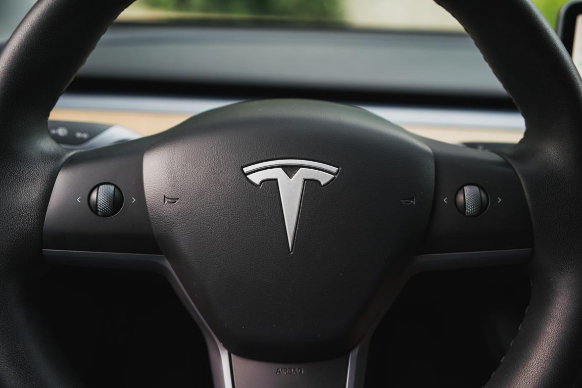 Tesla Model Y, 2022