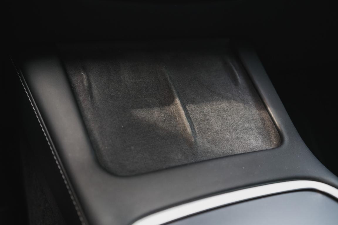 Tesla Model Y, 2022