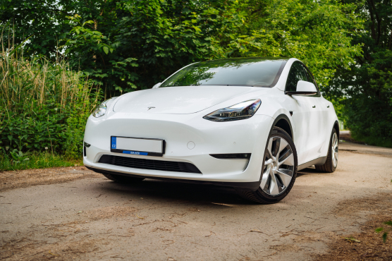 Tesla Model Y Long Range AWD 79kWh