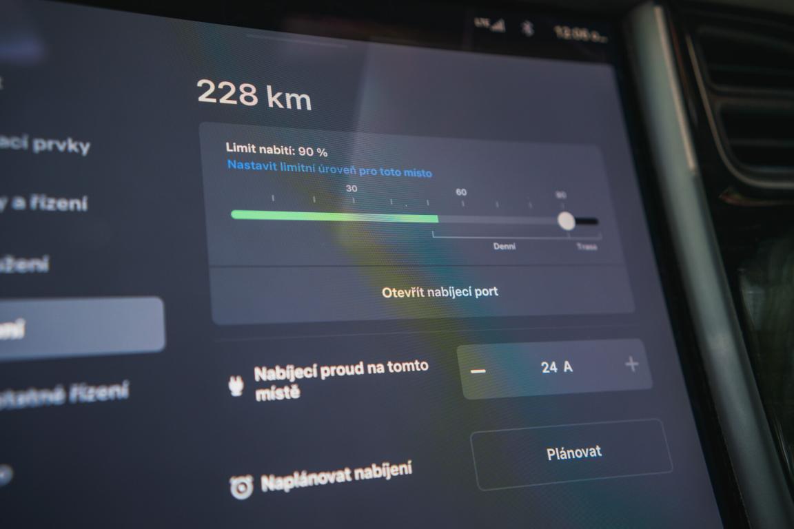 Tesla Model S, 2019