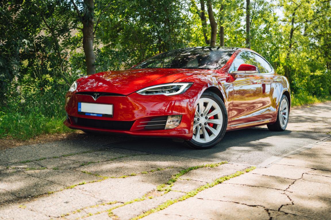 Tesla Model S, 2019