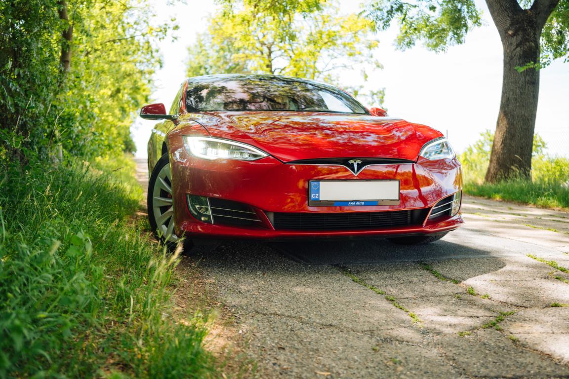 Tesla Model S, 2019