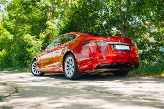 Tesla Model S P100D Ludicrous