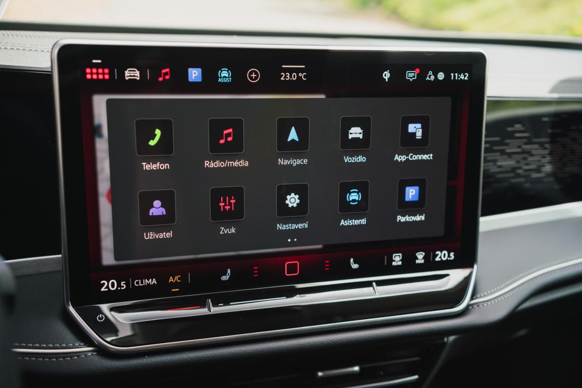 Volkswagen Passat, 2025