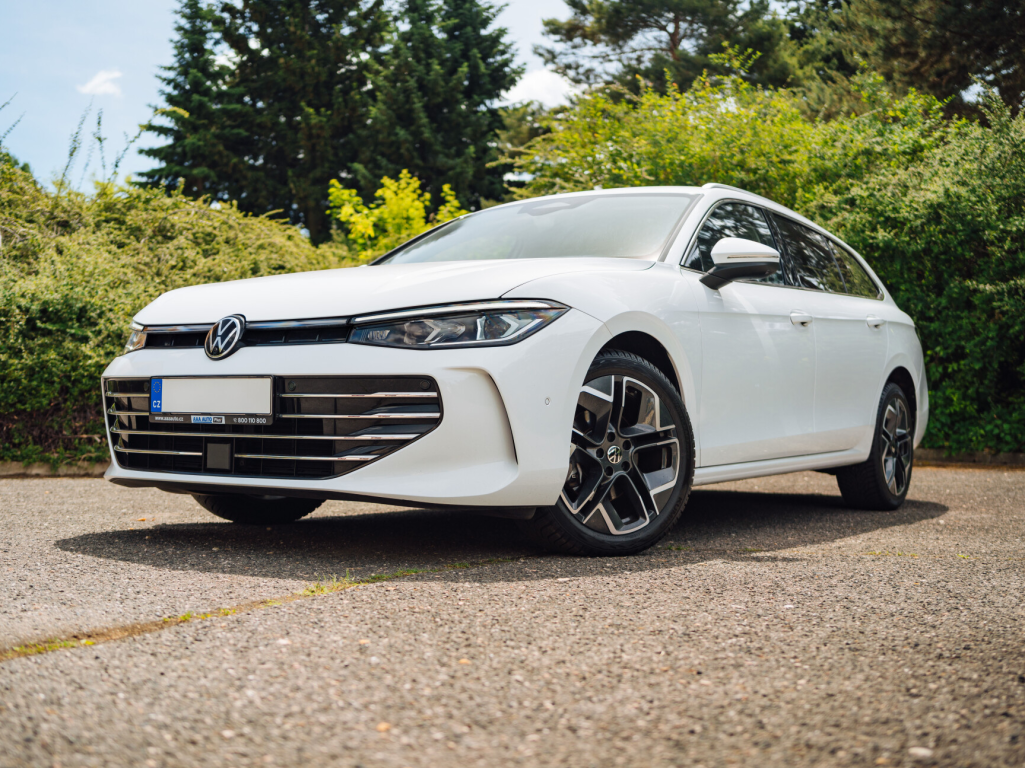 Volkswagen Passat, 2025