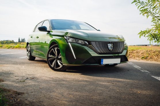 Peugeot 308 Hybrid 180