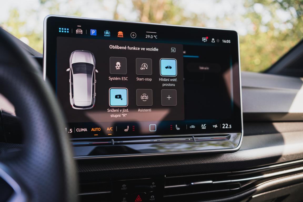 Volkswagen Golf, 2025