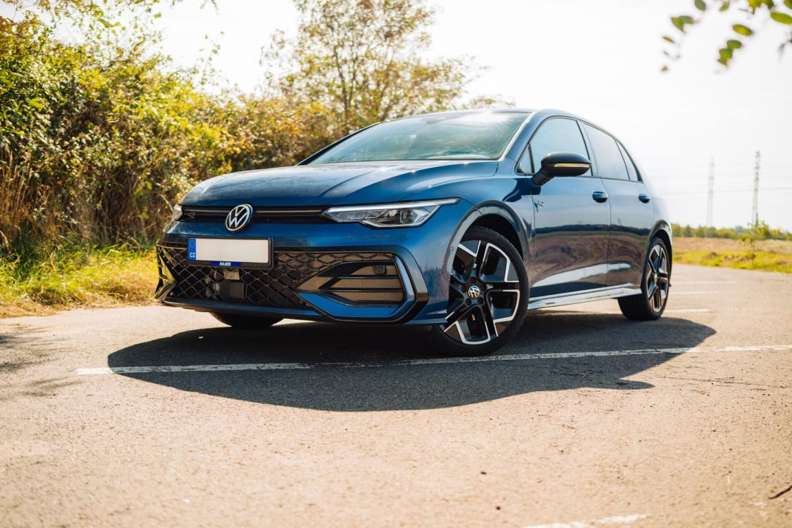 Volkswagen Golf, 2025